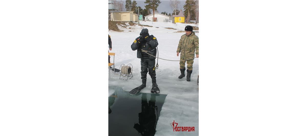 В морском отряде Уральского округа Росгвардии проходит сбор с командирами и личным составом водолазных подразделений (видео)
