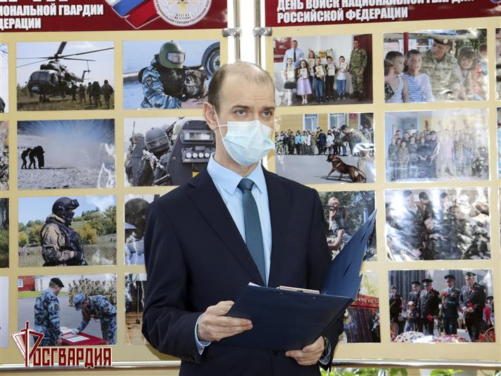 В Горно-Алтайске открылась фотовыставка «Войска правопорядка. События и лица»