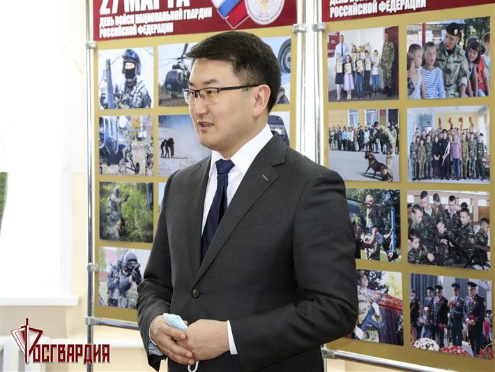 В Горно-Алтайске открылась фотовыставка «Войска правопорядка. События и лица»