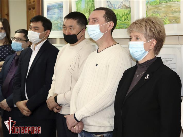 В Горно-Алтайске открылась фотовыставка «Войска правопорядка. События и лица»