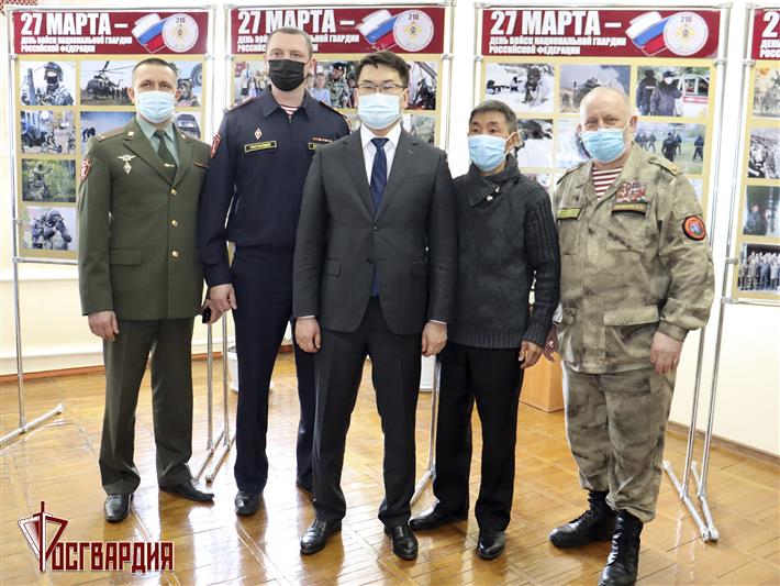 В Горно-Алтайске открылась фотовыставка «Войска правопорядка. События и лица»
