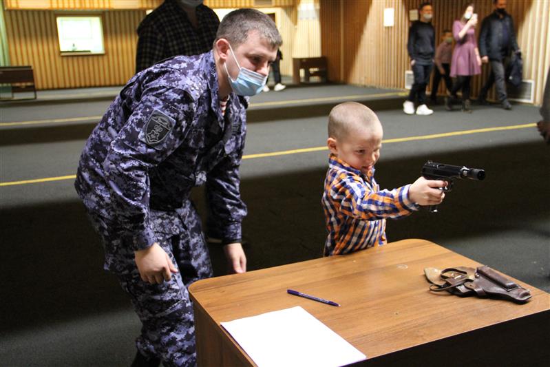 День открытых дверей, посвященный 5-летию Росгвардии, прошел в одном из подразделений столичной вневедомственной охраны 