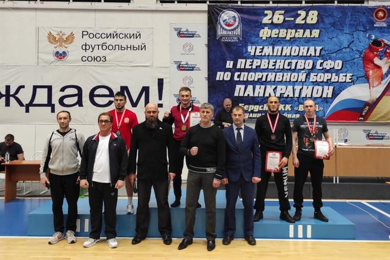 Росгвардеец выиграл путевку на чемпионат России по панкратиону