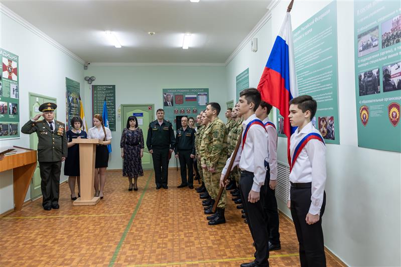 Зал войск правопорядка открыт в пятигорской школе