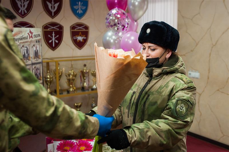 В Южном округе Росгвардии прошли мероприятия к Международному женскому дню