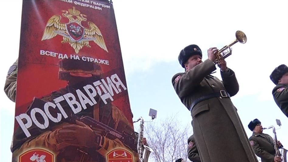 В Тольятти военнослужащие Росгвардии навестили бывших узников фашистских концлагерей