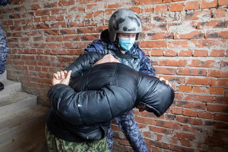 В Хабаровске завершился краевой этап конкурса профессионального мастерства среди сотрудников групп задержания