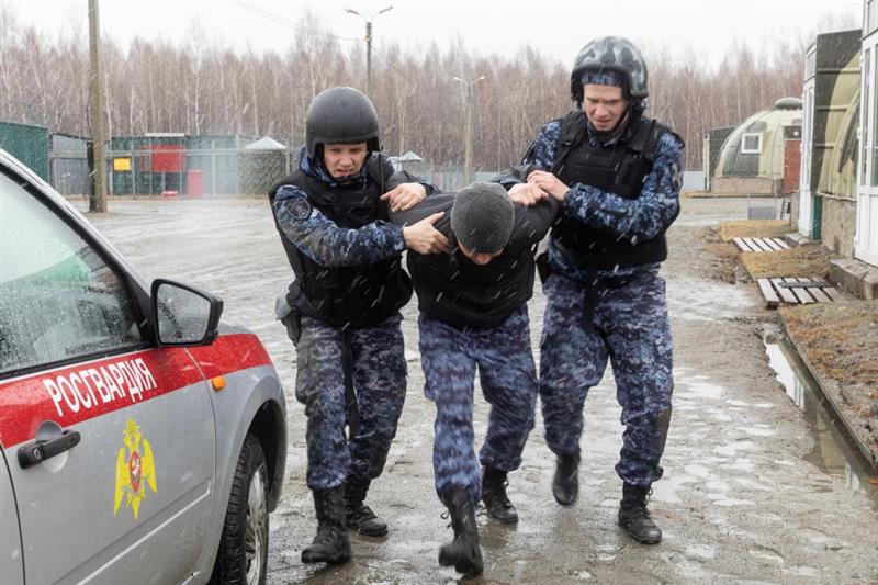 В Хабаровске завершился краевой этап конкурса профессионального мастерства среди сотрудников групп задержания