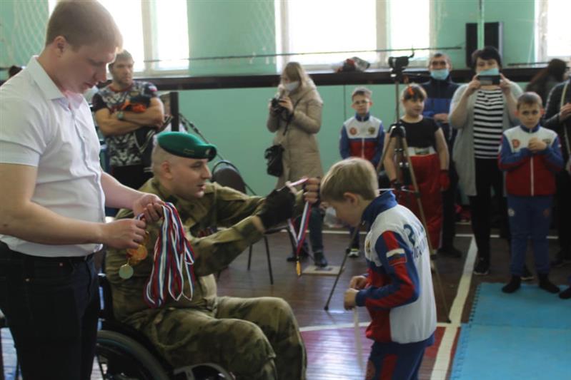 В Курской области состоялось открытое первенство по кикбоксингу памяти сотрудника ОМОН Героя России Андрея Хмелевского
