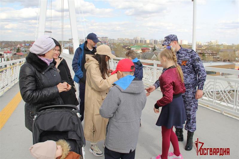 Уральский округ Росгвардии присоединился  ко всероссийской акции «Георгиевская ленточка» (видео)