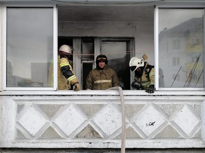 Родственники спасенного из пожара жителя Шерегеша поблагодарили росгвардейцев за решительные действия