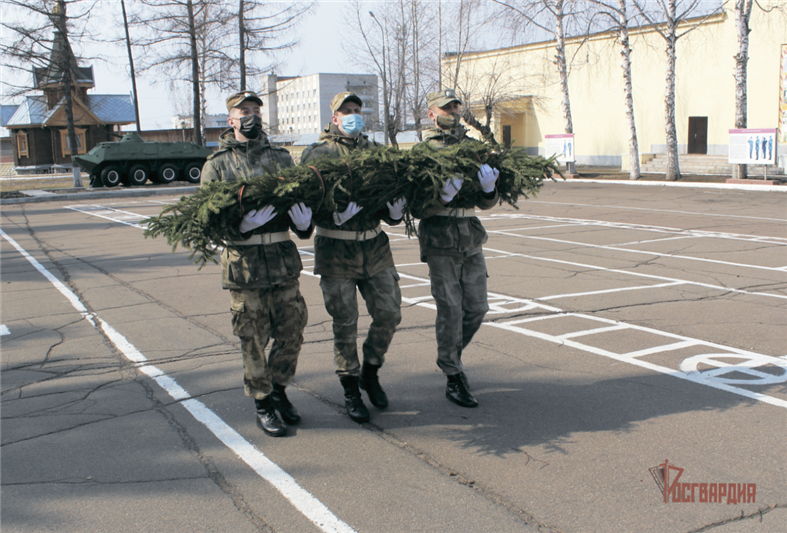 Военнослужащие красноярского соединения Росгвардии отметили профессиональный праздник