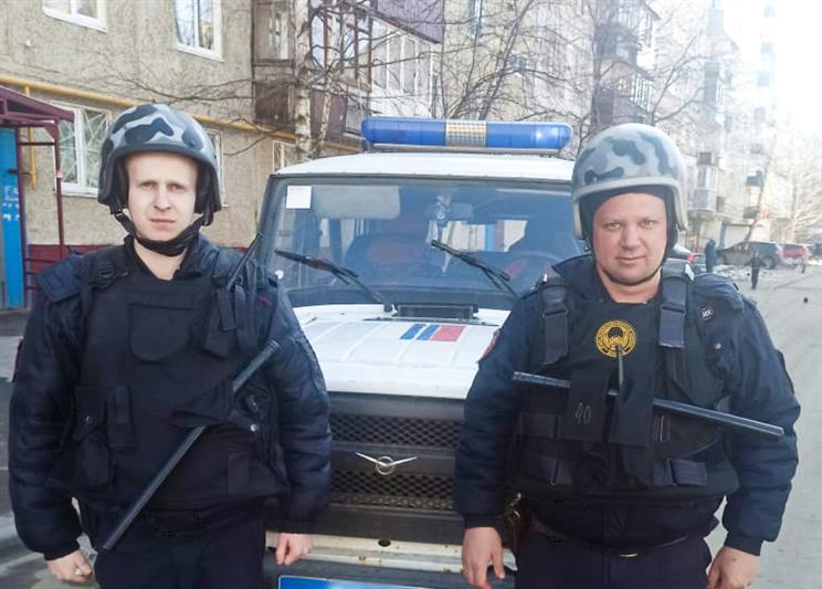 В Нижнем Новгороде сотрудники Росгвардии ликвидировали возгорание в многоквартирном доме