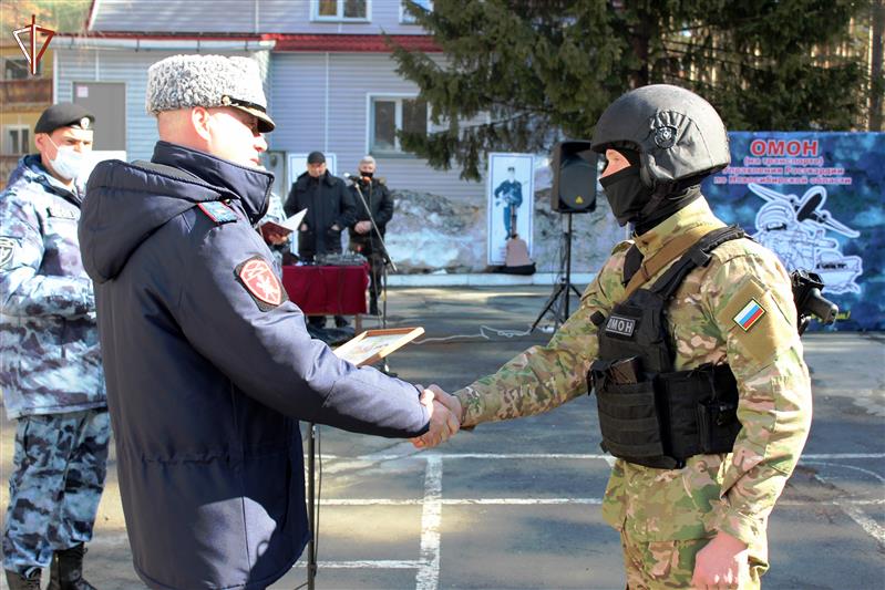 ОМОН (на транспорте) Управления Росгвардии по Новосибирской области отметил 28 лет со дня образования