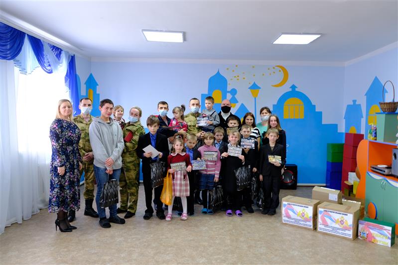 Белгородские росгвардейцы провели  благотворительную акцию для воспитанников   Центра социальной помощи семье и детям «Семья» 