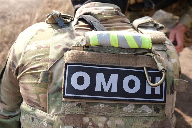 При содействии Росгвардии в Белгородской области задержаны подозреваемые в незаконном хранении оружия, боеприпасов и наркотиков