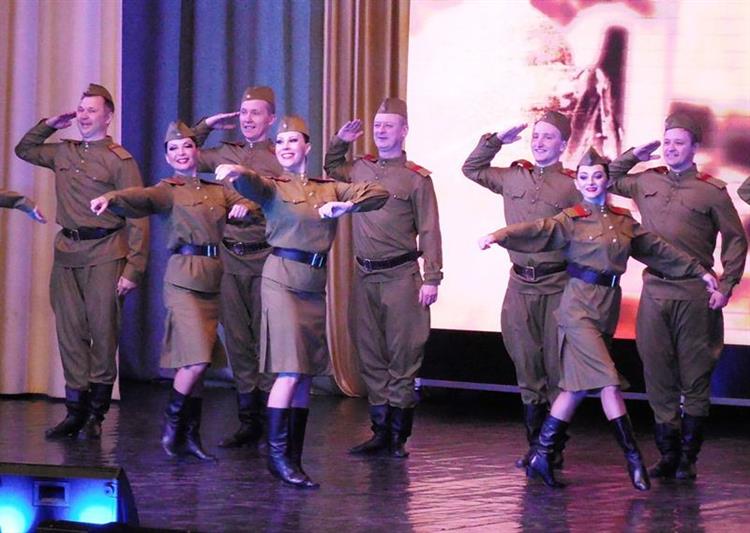 Ансамбль песни и пляски Сибирского округа Росгвардии подготовил праздничную программу для ветеранов Великой Отечественной войны