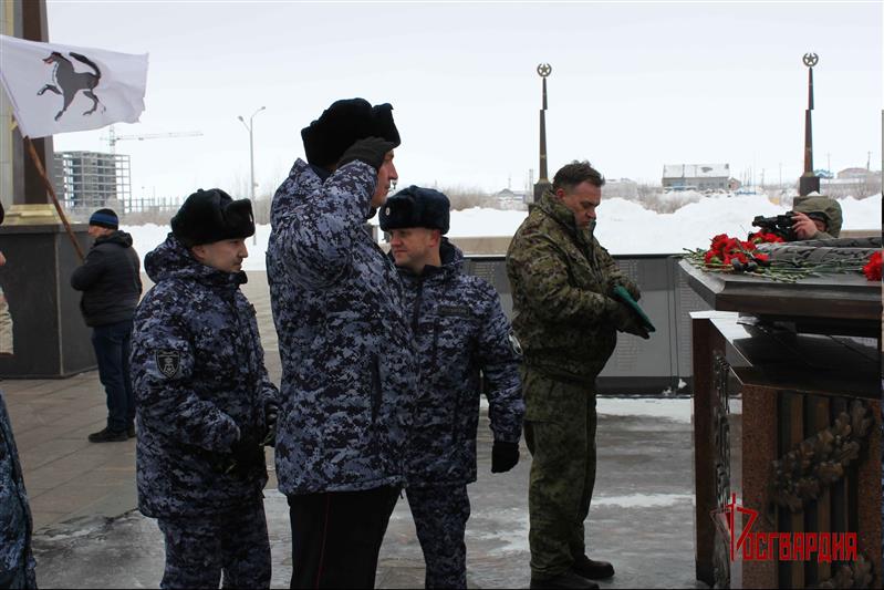 На Ямале Росгвардия присоединилась к  Международной патриотической акции «Знамя Победы»