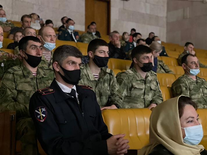 Образцово-показательный оркестр Росгвардии выступил с концертом в Кизляре