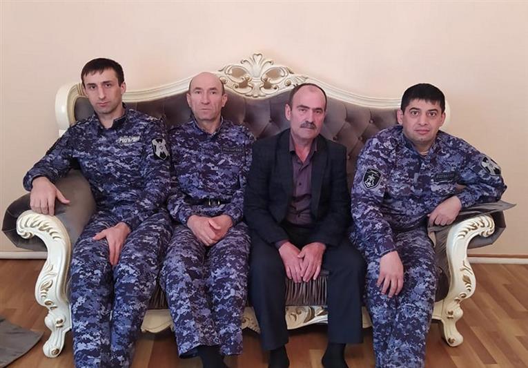 В Дагестане росгвардейцы навестили коллег – ликвидаторов последствий чернобыльской катастрофы