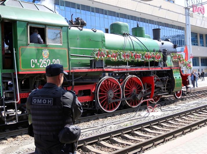 В честь 28-й годовщины образования транспортного ОМОН ростовские телезрители познакомились со спецификой деятельности отряда (видео)