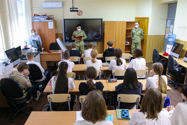 В Ставрополе военнослужащие Росгвардии почтили память Героя России майора Владимира Нургалиева