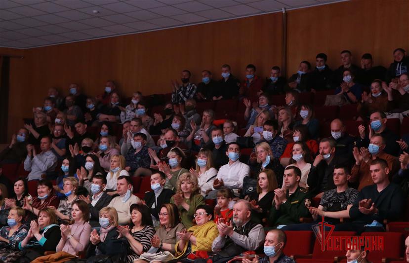 В Челябинске состоялся концерт Образцово-показательного симфонического оркестра Росгвардии