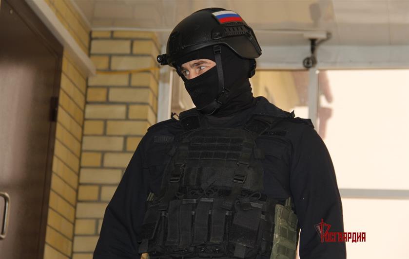 При содействии сотрудников тюменского СОБР задержан подозреваемый в совершении тяжкого преступления