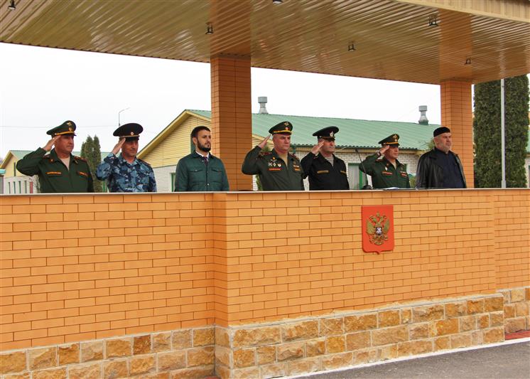 В Грозном, на базе полка Росгвардии имени Героя России Ахмата-Хаджи Кадырова,  состоялся день призывника