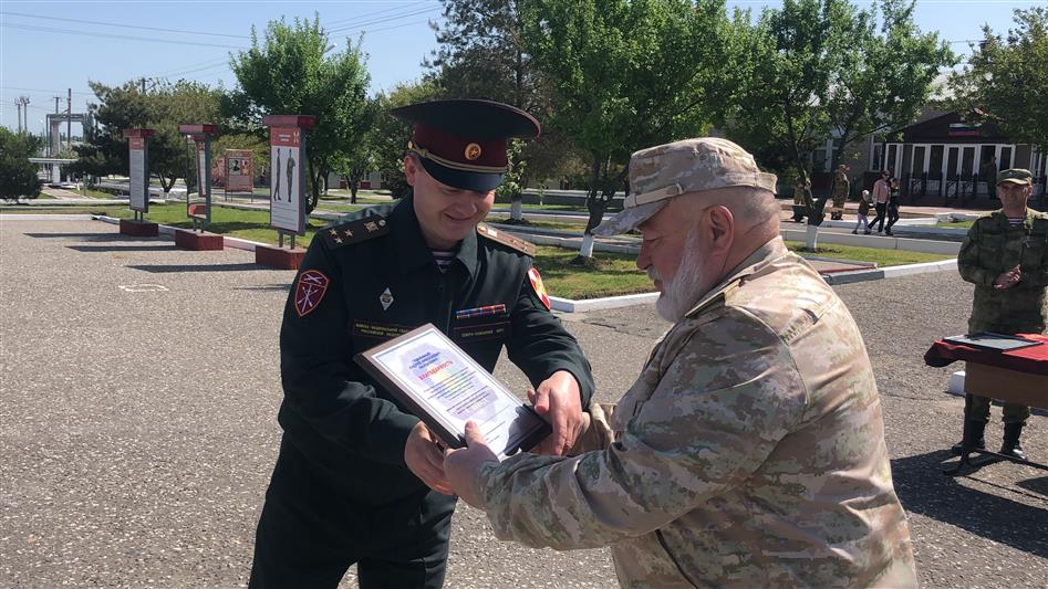 Гудермесский полк Росгвардии отметил 21-летие