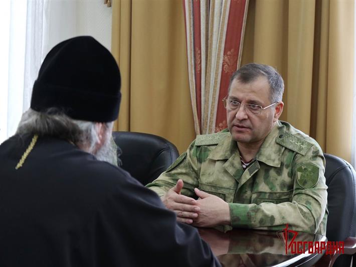 Командующий Уральским округом Росгвардии провел встречу с главой Екатеринбургской митрополии