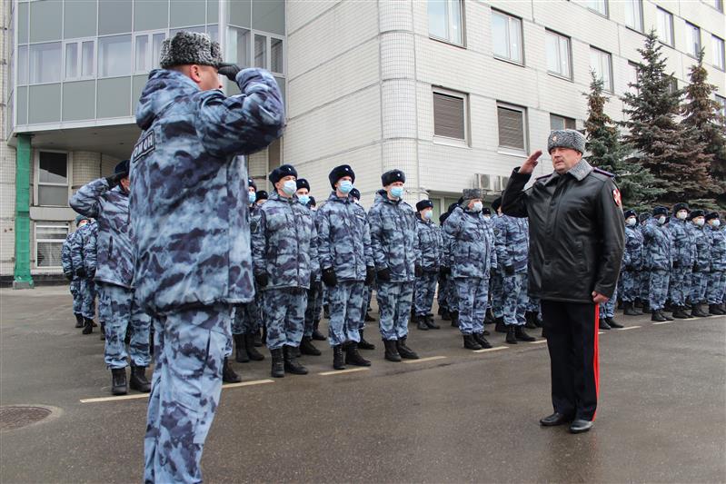 Сотрудники московского ОМОН Росгвардии почтили память погибших боевых товарищей