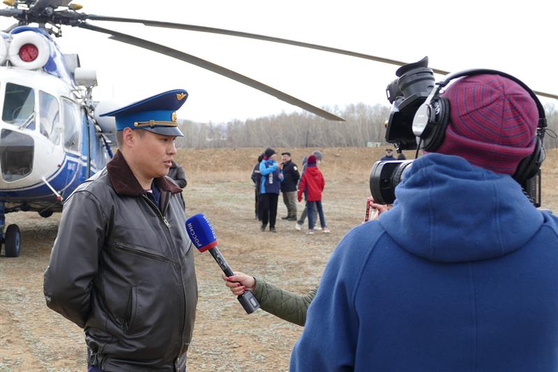 Тележурналисты и школьники побывали на полевом выходе спецподразделений Росгвардии в Туве