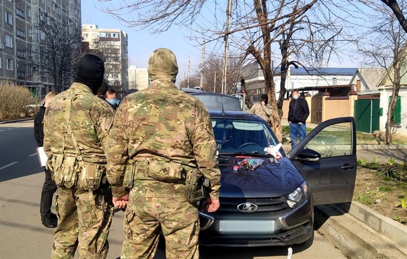При участии СОБР Росгвардии в Майкопе задержан подозреваемый в имущественных преступлениях