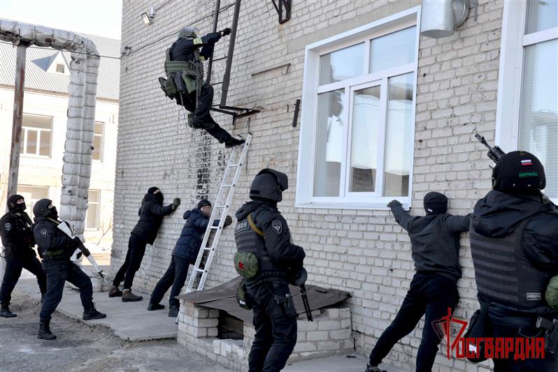 В Курганской области под руководством командующего Уральским округом Росгвардии состоялось плановое тактико-специальное учение
