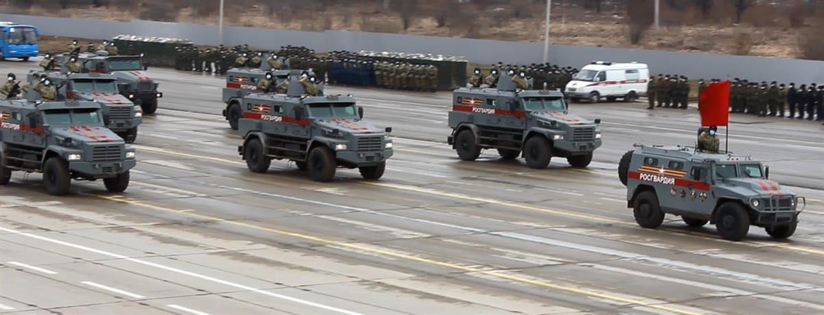 Военнослужащие Росгвардии приняли участие в  тренировке к Параду Победы