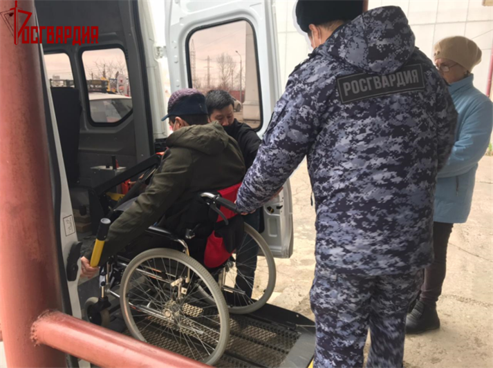 Личный состав Росгвардии Сахалинской области на страже добрых дел 
