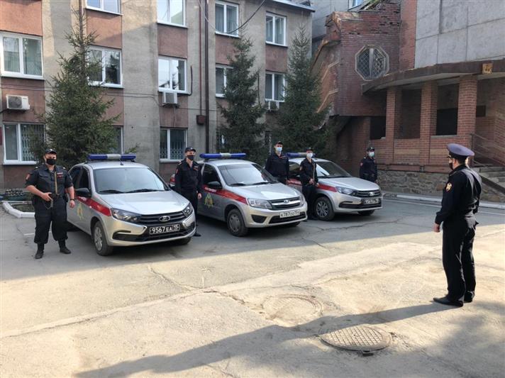 В Сибирском округе Росгвардии продолжается всероссийская акция «Георгиевская ленточка»