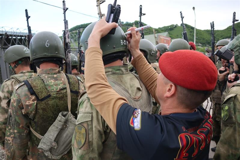 В Южном округе Росгвардии проведены испытания на право ношения крапового берета 