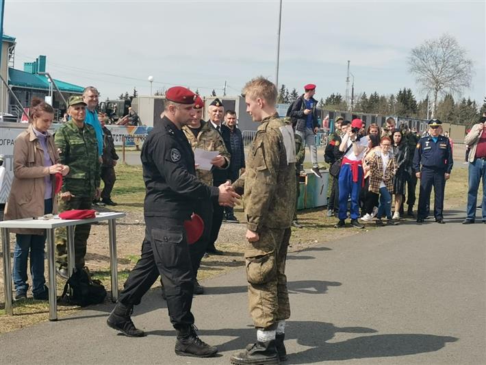 В Карелии при участии Росгвардии проведён военно-патриотический сбор допризывной молодёжи
