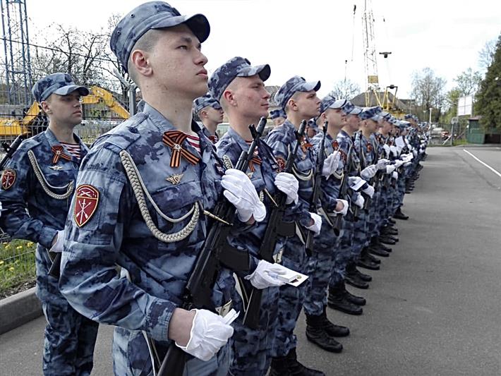 В Калининграде прошло торжественное награждение личного состава парадного расчета Росгвардии