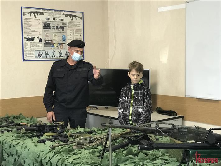 Росгвардия исполнила мечту 10-летнего томича, который хочет стать военным 