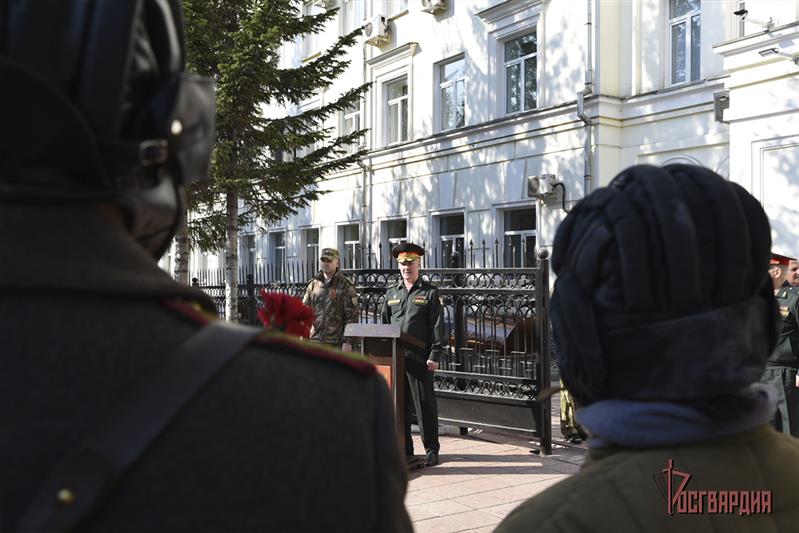 В Новосибирске дан старт автопробегу Росгвардии «Вахта памяти. Сыны Великой Победы»