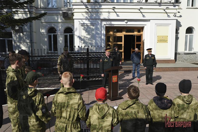 В Новосибирске дан старт автопробегу Росгвардии «Вахта памяти. Сыны Великой Победы»