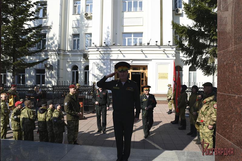 В Новосибирске дан старт автопробегу Росгвардии «Вахта памяти. Сыны Великой Победы»
