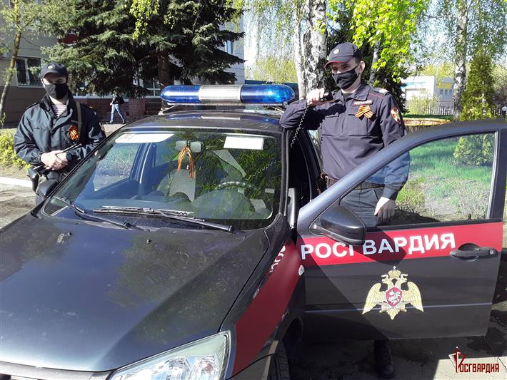 В Тамбове сотрудники Росгвардии задержали подозреваемых в нападении на водителя такси