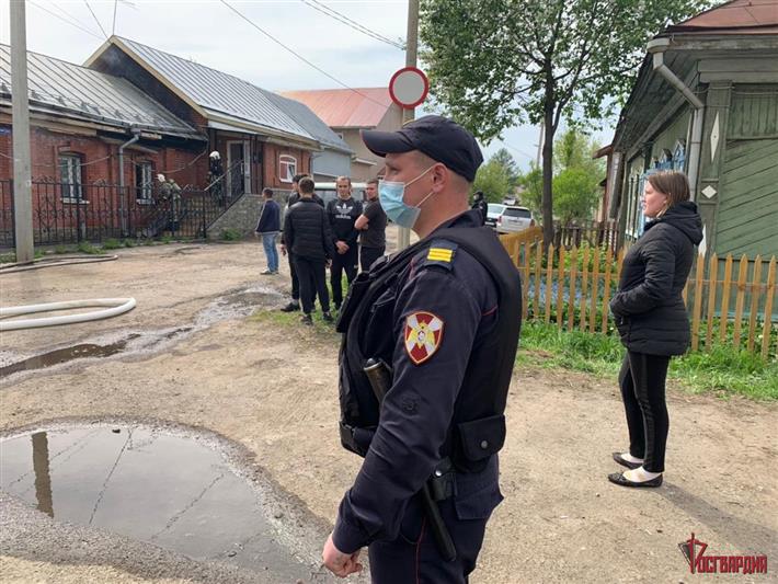 В Томске  сотрудники Росгвардии эвакуировали жильцов дома во время пожара 