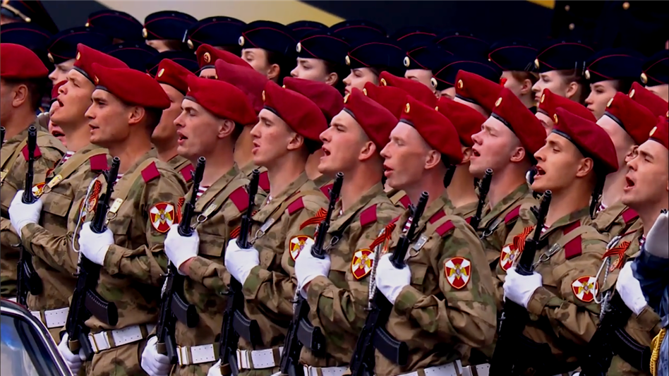 В столице Приволжья парадные расчеты Росгвардии прошли торжественным маршем по Нижне-Волжской набережной