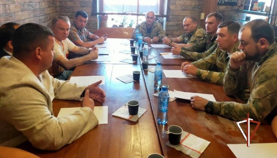Начальник Управления Росгвардии по Тюменской области принял участие в круглом столе «Сотрудничество – залог безопасности»