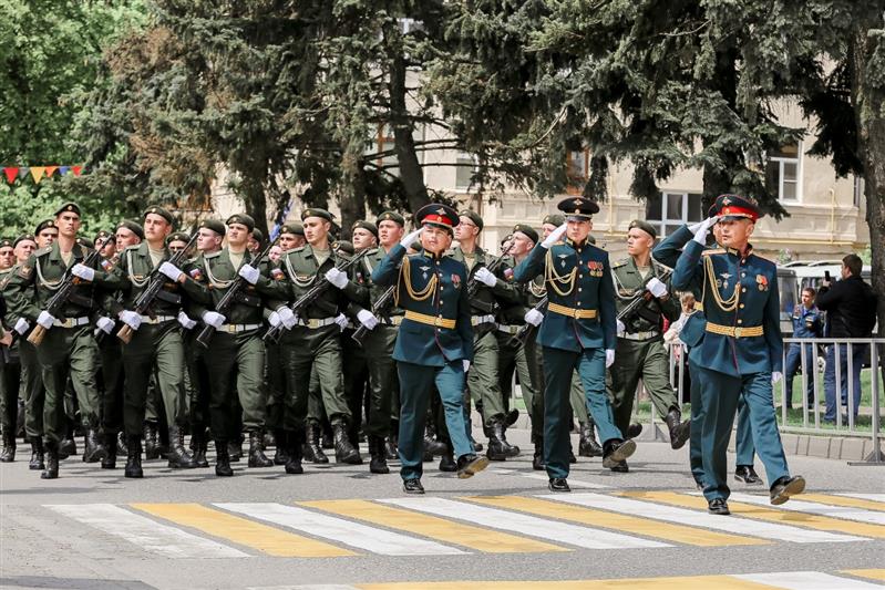 В Пятигорске росгвардейцы приняли участие в репетиции парада Победы
